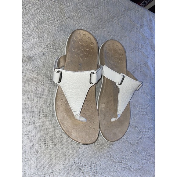 Vionic Thong Sandals Women’s Size 8.5 Medium Beige Leather Side Straps Beach - Picture 6 of 12